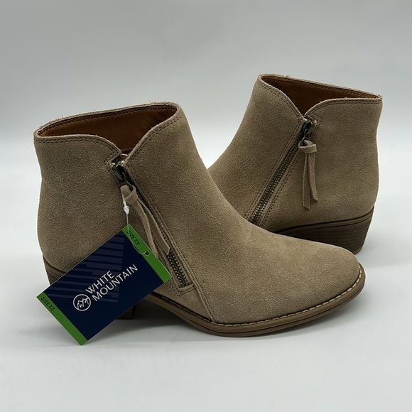 White Mountain Taupe Suede Ankle Boots | Size 7.5 NIB | Side Zip Block Heel - Picture 9 of 13